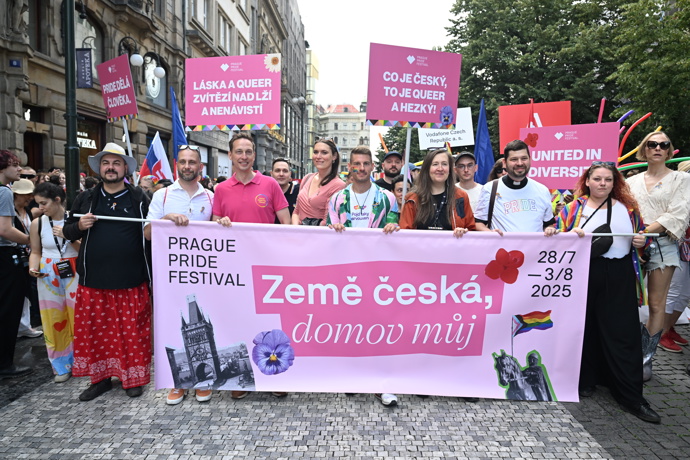 Prague Pride 2025 byl plný rozmanitých oblečků. 