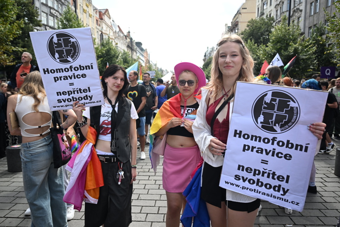 Prague Pride 2025 byl plný rozmanitých oblečků. 