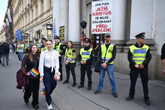Prague Pride 2025 byl plný rozmanitých oblečků. 