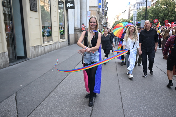 Prague Pride 2025 byl plný rozmanitých oblečků. 