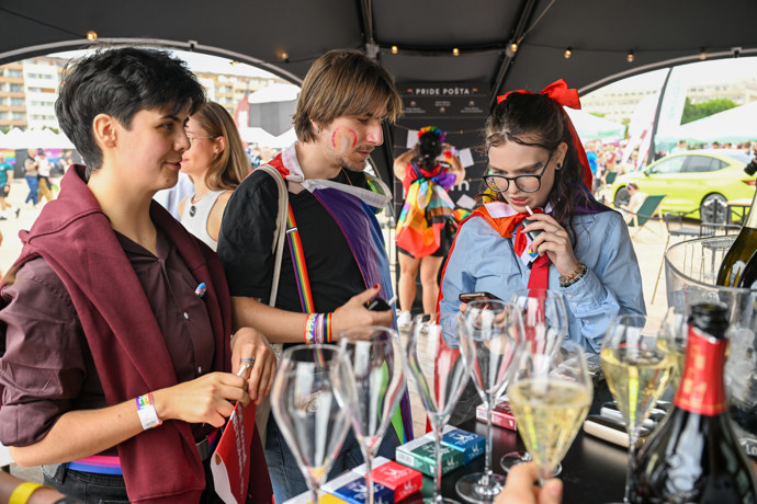 Redakce eXtra.cz vyzpovídala návštěvníky Prague Pride.
