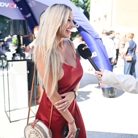 Denise Ayverdi při rozhovoru pro eXtra.cz.