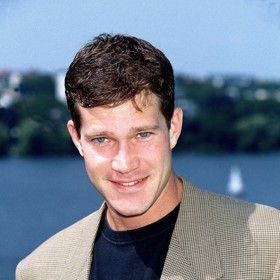 Herec Dylan Walsh.
