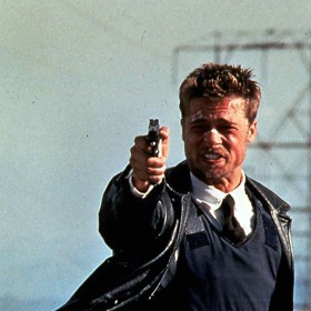 Brad, stejně jako jeho kolega Morgan Freeman, podávají ve filmu velmi přesvědčivé výkony.