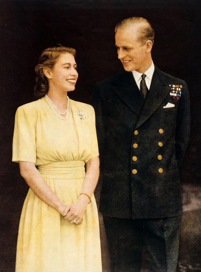 Princezna Elizabeth se svou životní láskou, princem Philipem. Vzali se v roce 1947, snímek pochází z roku 1950.