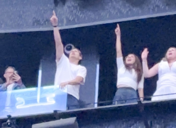 Ashton Kutcher a Mila Kunis se dobře bavili.