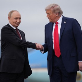 Donald Trump se minulý týden sešel také s Vladimirem Putinem. 