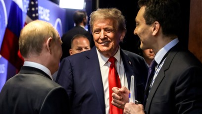 FOTO: Donald Trump označil setkání s Vladimirem Putinem označil za produktivní.