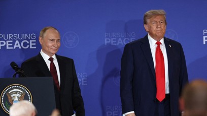 FOTO: Donald Trump i Vladimir Putin se společné setkání pochvalovali a jsou spokojeni s výsledky.