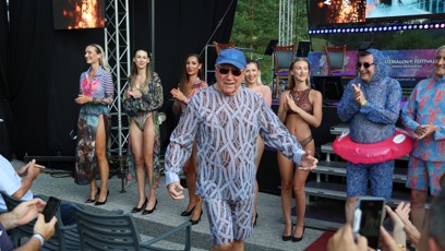 FOTO: Lev přehlídkových mol Felix Slováček