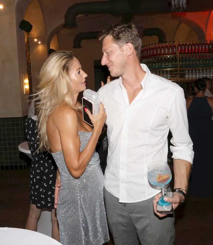 Tereza Barošová a Filip Neusser na otvíračce restaurace v Brně.