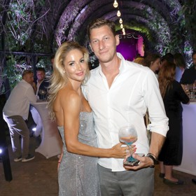 Tereza Barošová a Filip Neusser na otvíračce restaurace v Brně.