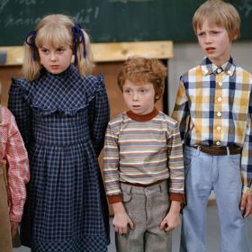 Snímek ze seriálu My všichni školou povinní