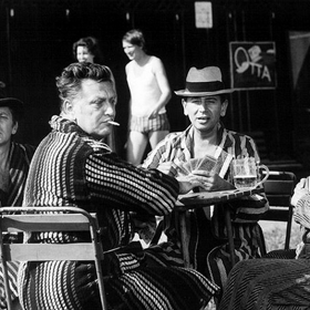 snímek z filmu Kam slunce nechodí