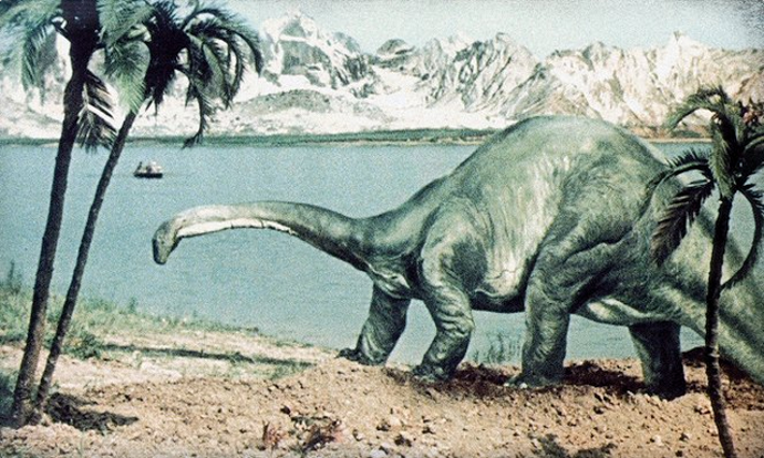Jako odborný poradce filmu byl dosazen špičkový paleontolog Josef Augusta.