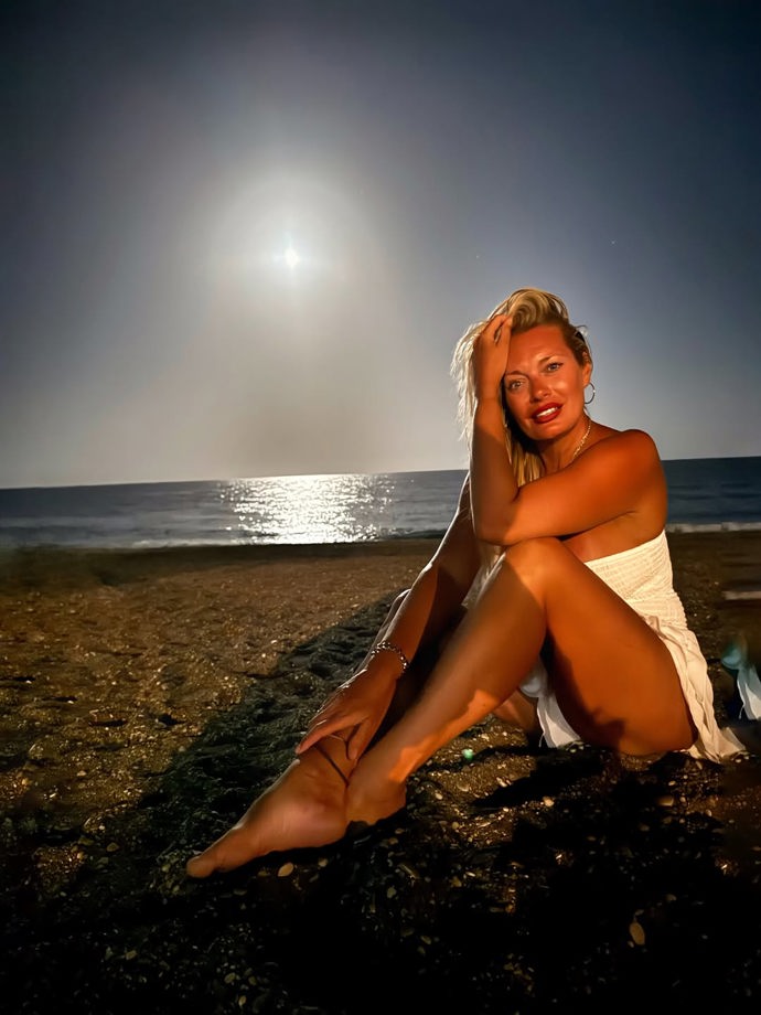 Žhavá Lucie Borhyová.