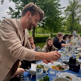 Marek Lambora na svatbě Ruye Okamury.