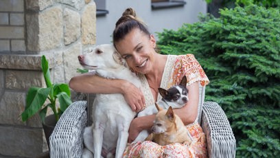 FOTO: Alice Bendová a její psí smečka.