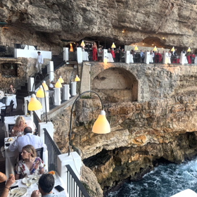 Navštívily luxusní restauraci