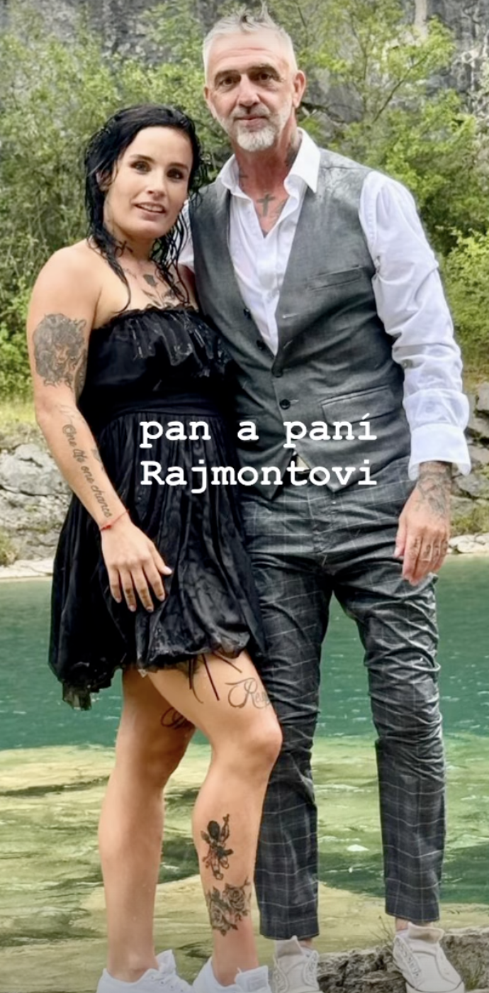 Matouš Rajmont a jeho krásná Johana. 
