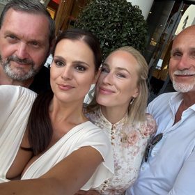 Ornella Koktová s dětmi a manželem Josefem na dovolené.