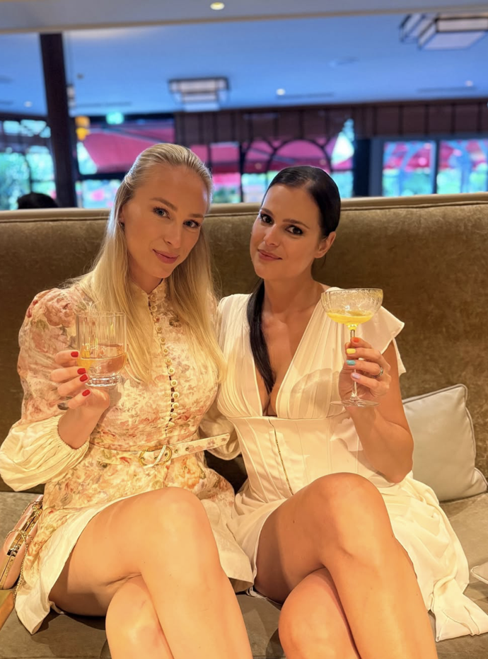 Ornella Koktová si užívala večer s Annou-Marií Chladovou.