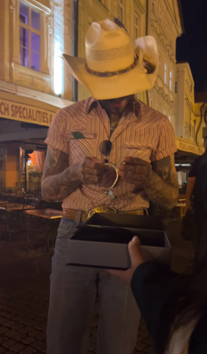 Post Malone dostal kovbojskou ostruhu.