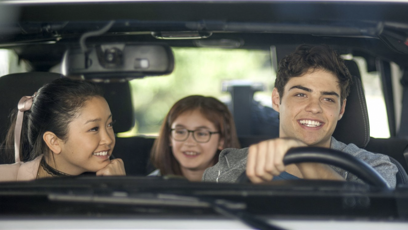 FOTO: Noah Centineo v romantické trilogii Všem klukům, které jsem milovala.