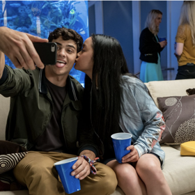 Noah Centineo v romantické trilogii Všem klukům, které jsem milovala.