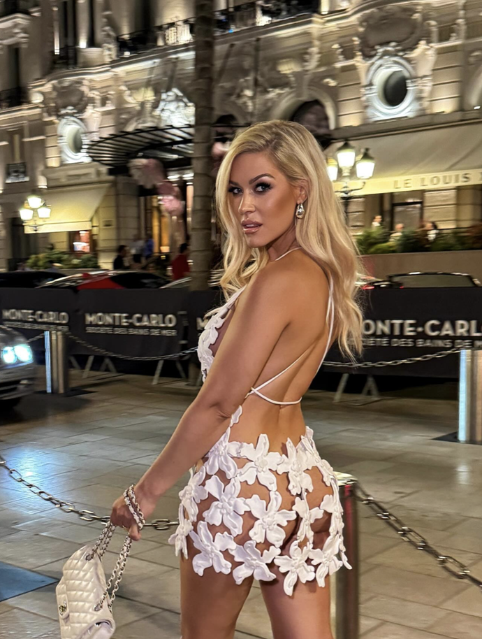 Dominika Myslivcová ukázala zadeček v Monaku.