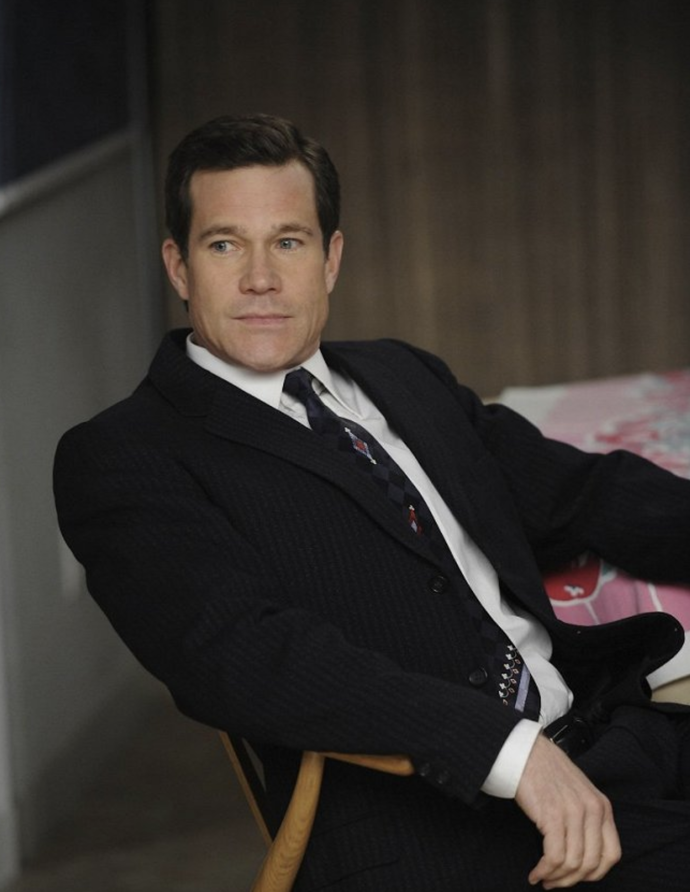 Dylan Walsh v seriálu Plastická chirurgie s. r. o.