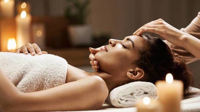 Ájurvédský lékař Dr. Utham Sha přijímá klienty v Ananda Spa v Praze