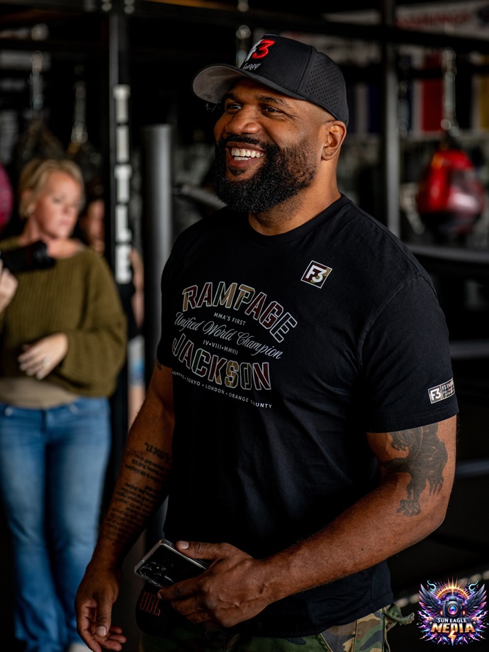 Jeho otec je Quinton Rampage Jackson.