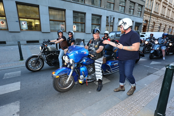Na premiéru dorazilo mnoho motorkářů.