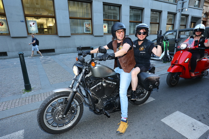 Silvie Maryško dorazila na motorce po boku svého manžela.