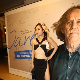 Eva Toulová na premiéře celovečerního dokumentu Jarek.