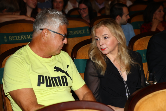 Martina Kociánová vsadila na černý oděv.