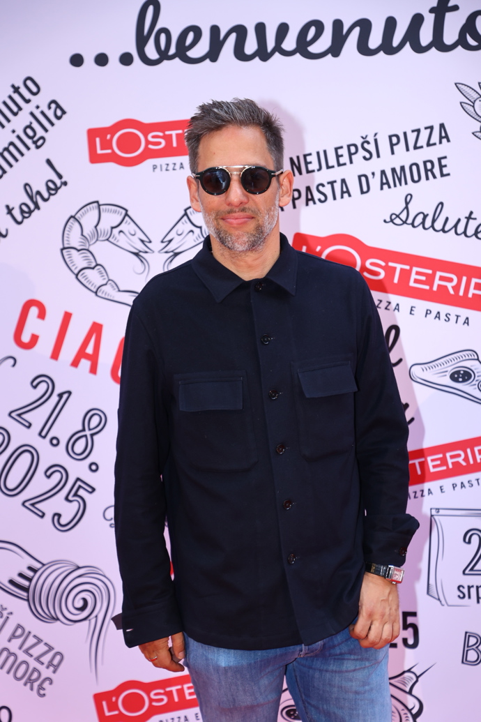 Janek Bartoška na velkolepém openingu restaurace L'Osteria v Brně.