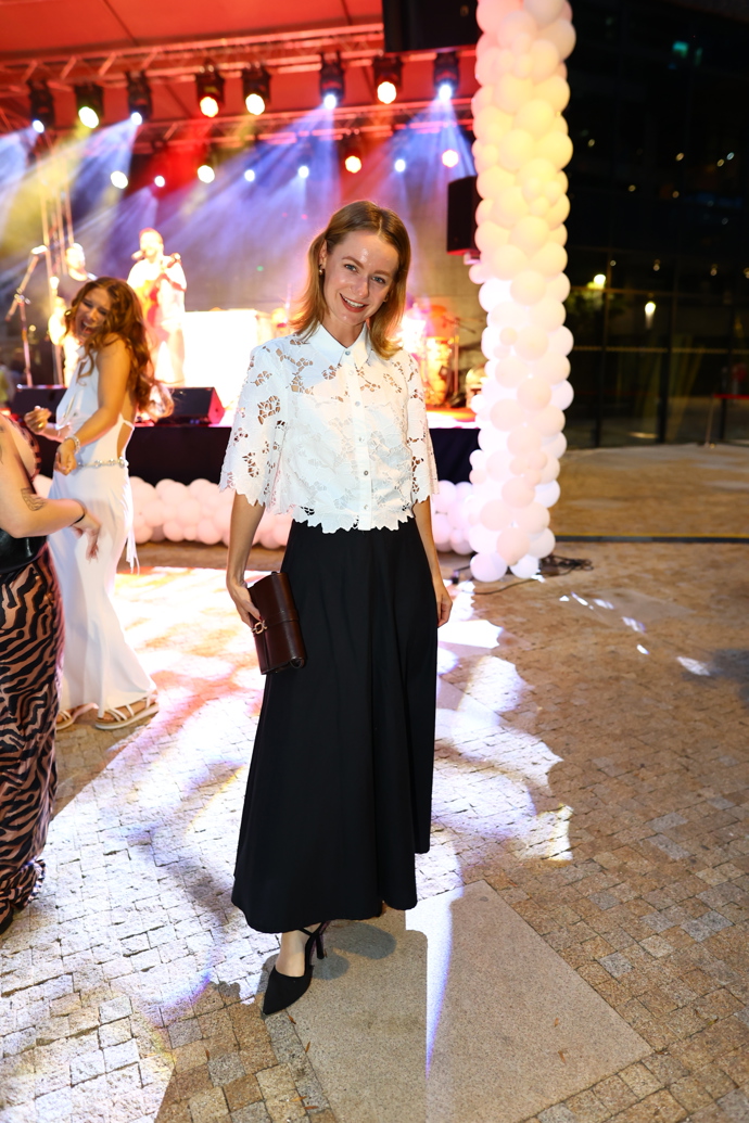 Anna Jiřina Daňhelová na velkolepém openingu restaurace L'Osteria v Brně.