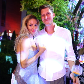 Tereza Barošová a Filip Neusser na otvíračce restaurace v Brně.