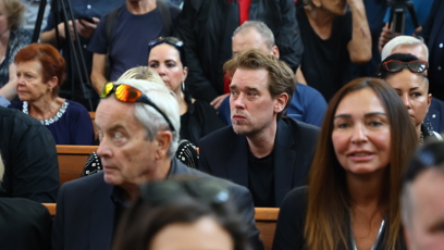 FOTO: Martin na pohřbu Jiřího Krampola.