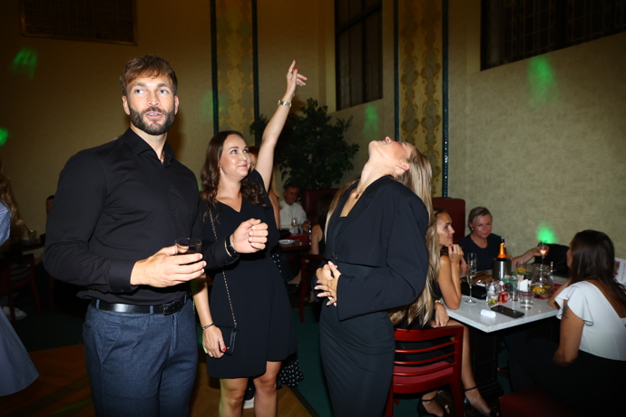 Justýna Zedníková si užívala party.