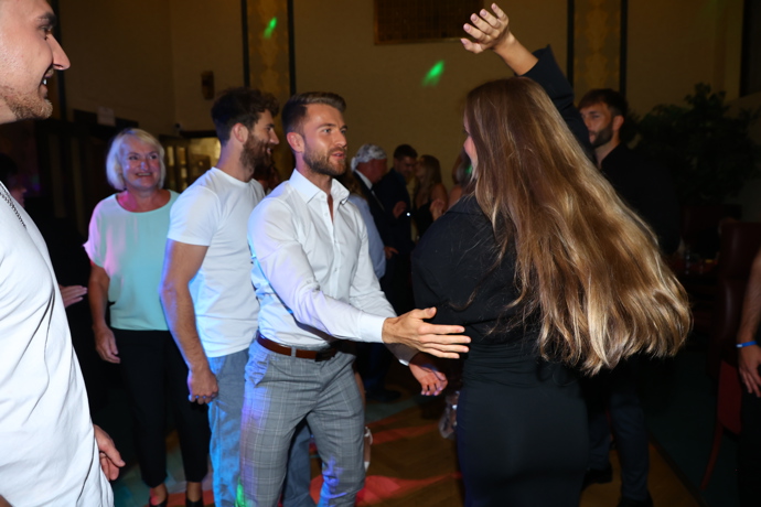 Party v plném proudu.