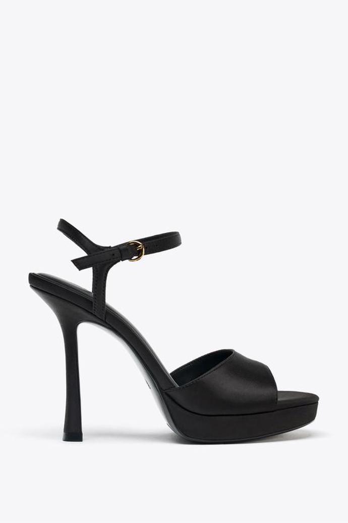 Saténové sandály na podpatku, Zara, 999 Kč