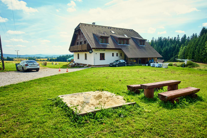 Penzion si zakládá na tom, že je rodinný a rád uvítá rodiny s dětmi. 