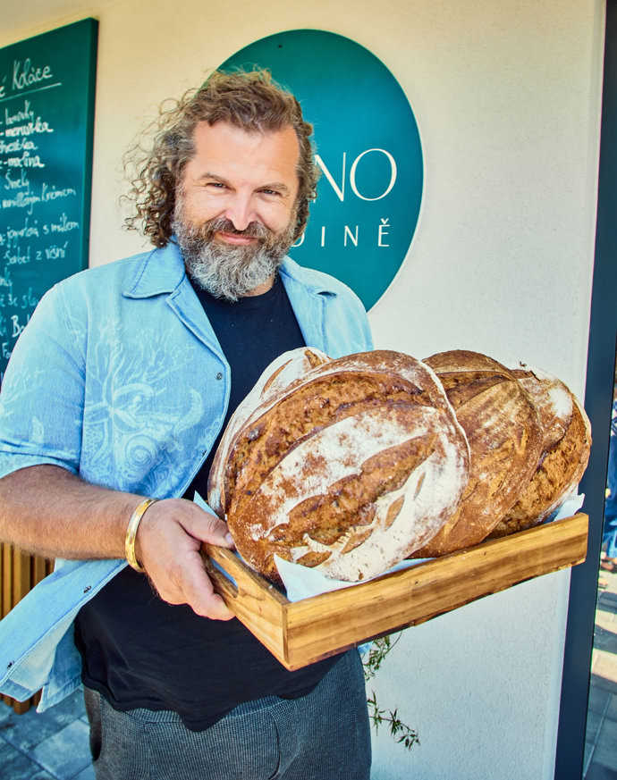 Chybět zde nesmí ani Maršálkův slavný kynutý chléb. 