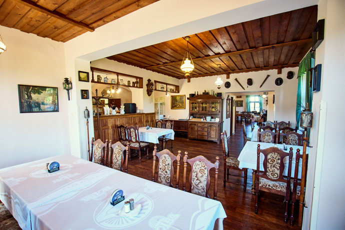 Restaurace a penzion Na Čertovce.