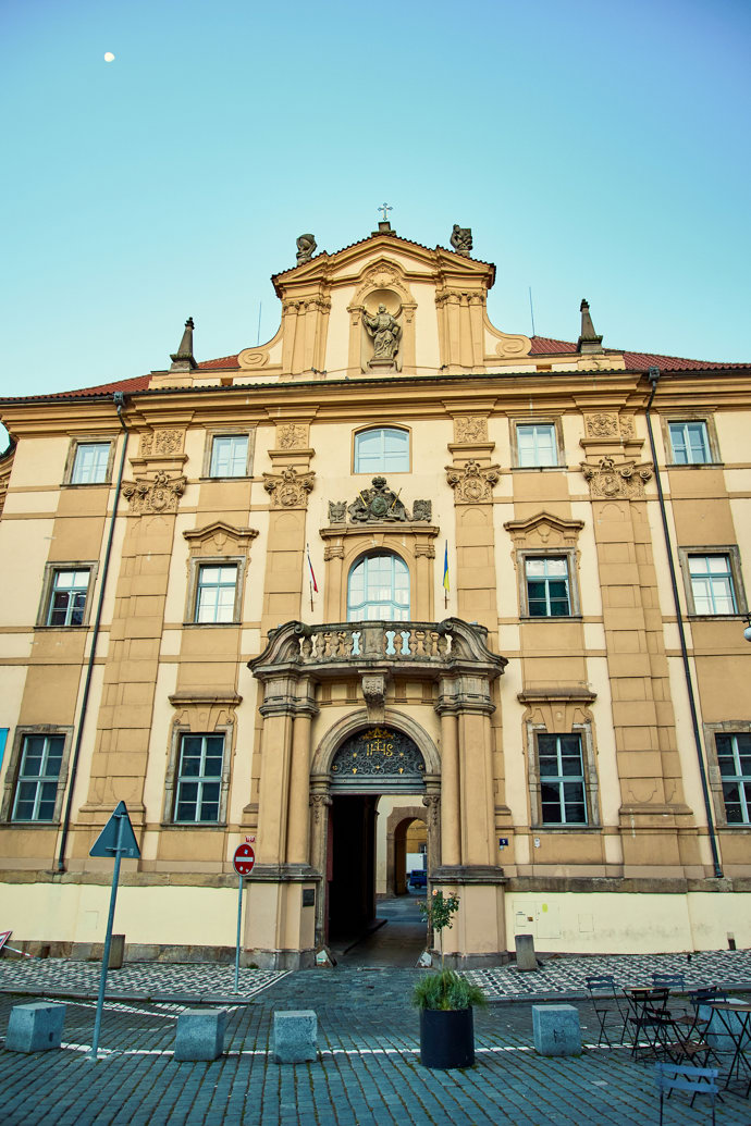 Klementinum je jedním z hlavních lokalit v nové knize Dana Browna.