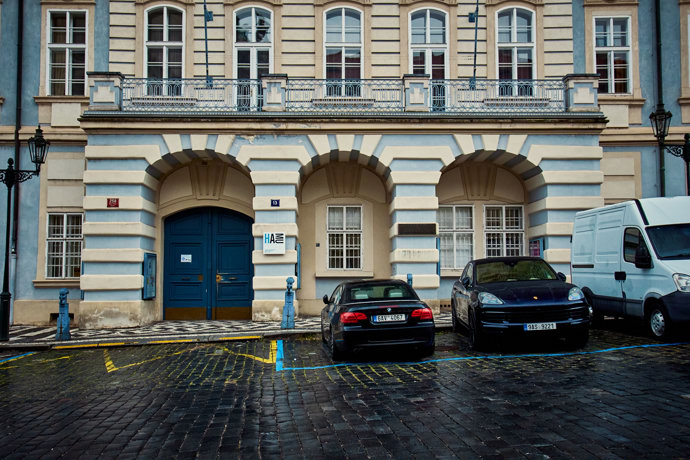 Lichtenštejnský palác na Malostranském náměstí.