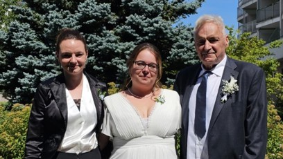 FOTO: Ivan Břešťák na své svatbě s Klárou a dcerou Johankou.